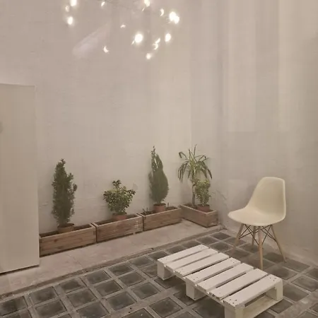 Loft Designed Center Апартаменты