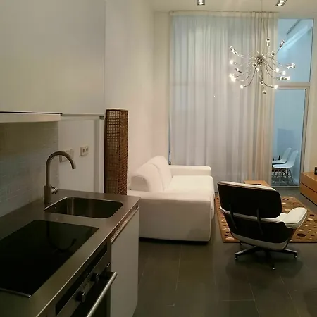 Loft Designed Center Апартаменты *